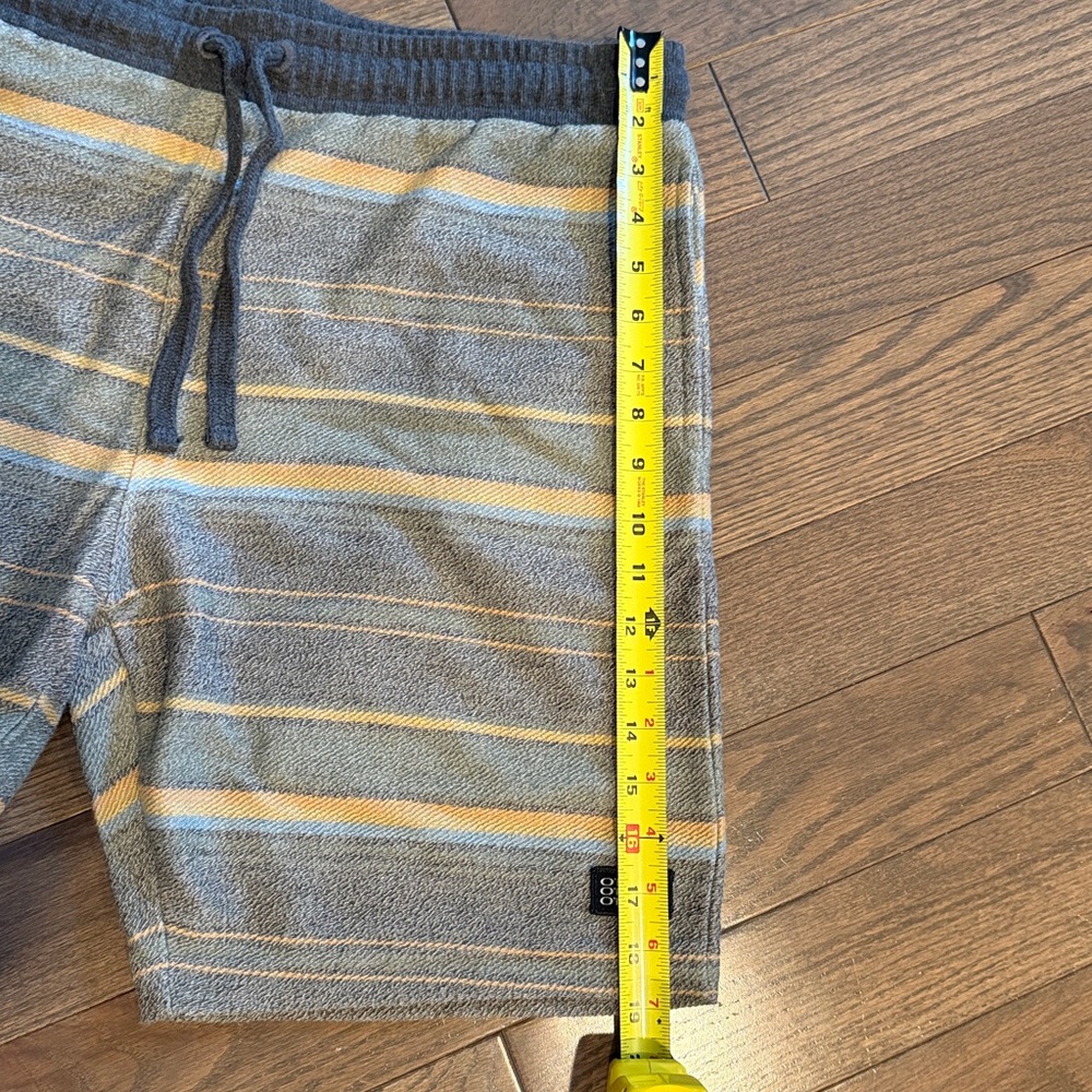 O'Neill Bavaro Stripe Shorts men’s XL - Picture 6 of 6